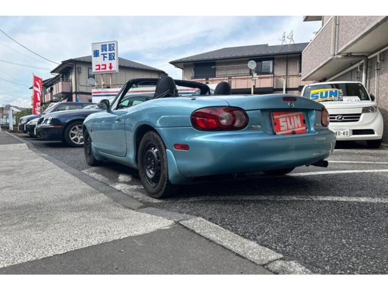 ROADSTER