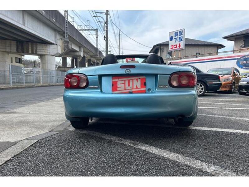 ROADSTER