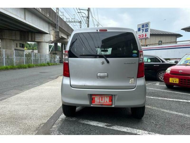 WAGON R