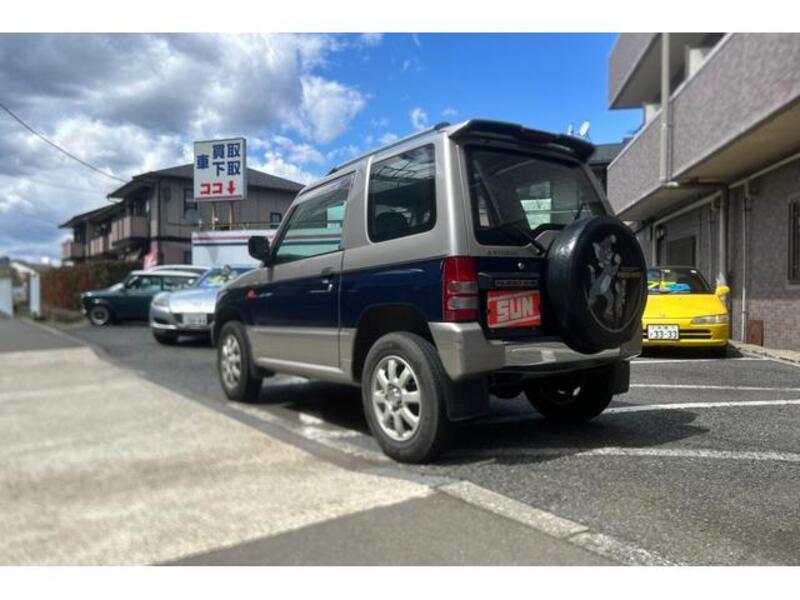 PAJERO MINI