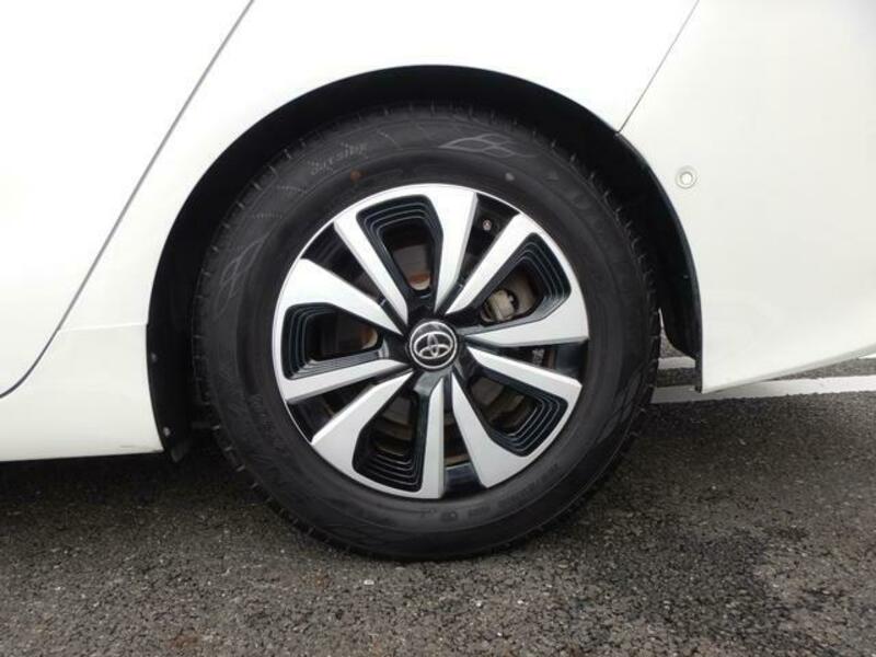 PRIUS PHV