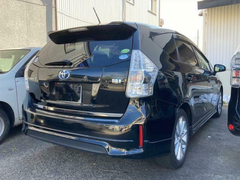 PRIUS ALPHA