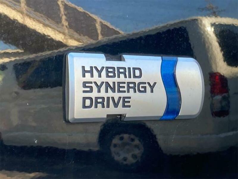 PRIUS ALPHA