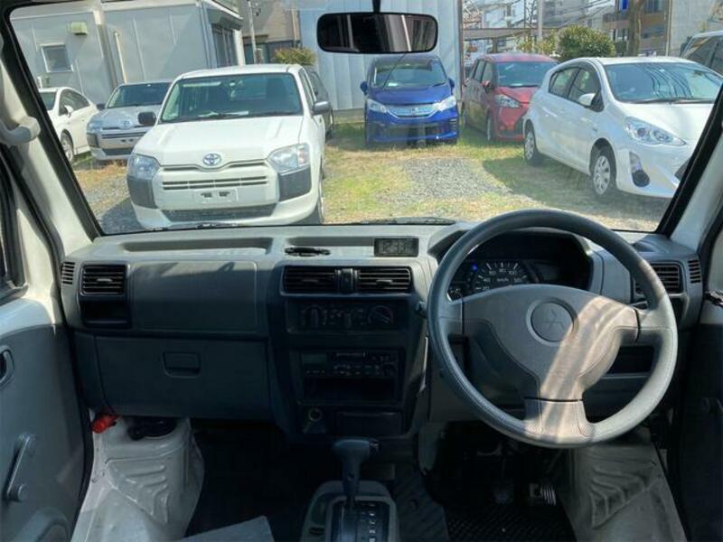 MINICAB VAN