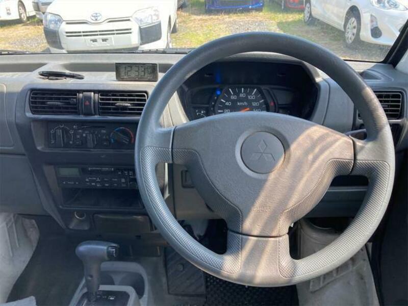 MINICAB VAN