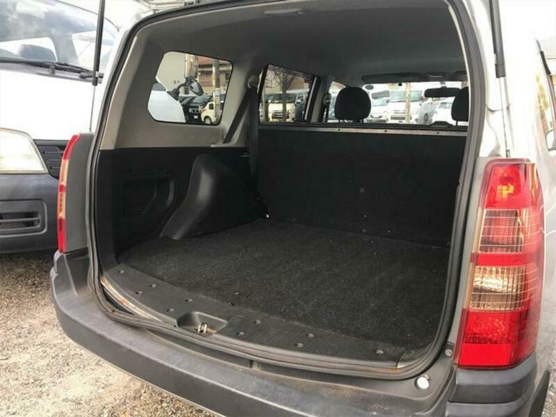 SUCCEED VAN