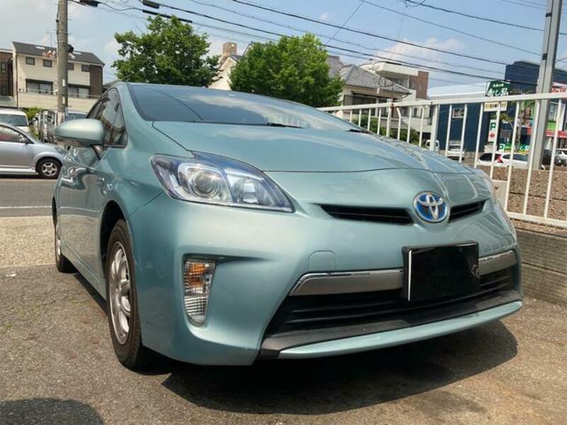 PRIUS PHV