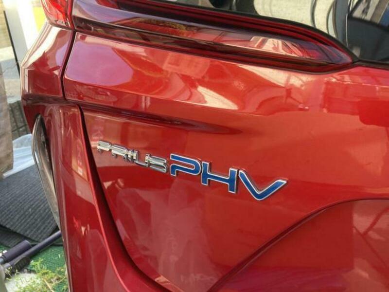 PRIUS PHV