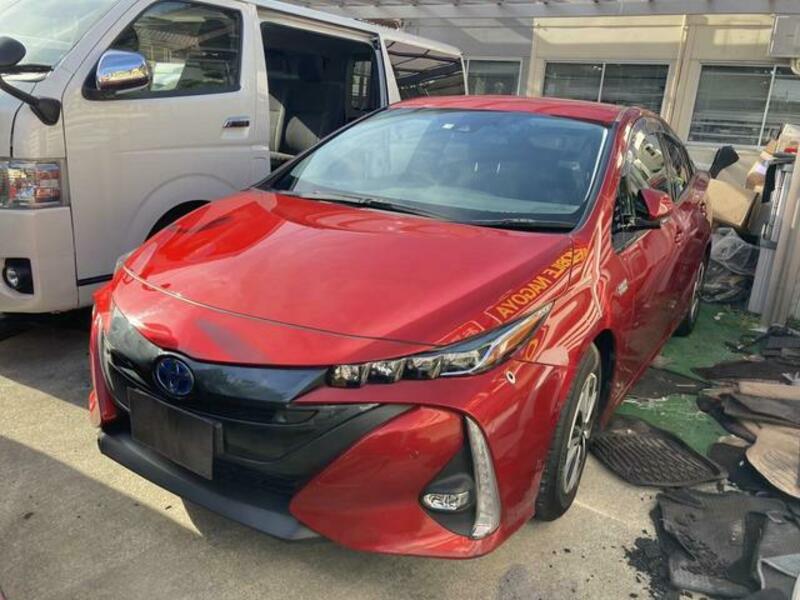 TOYOTA PRIUS PHV