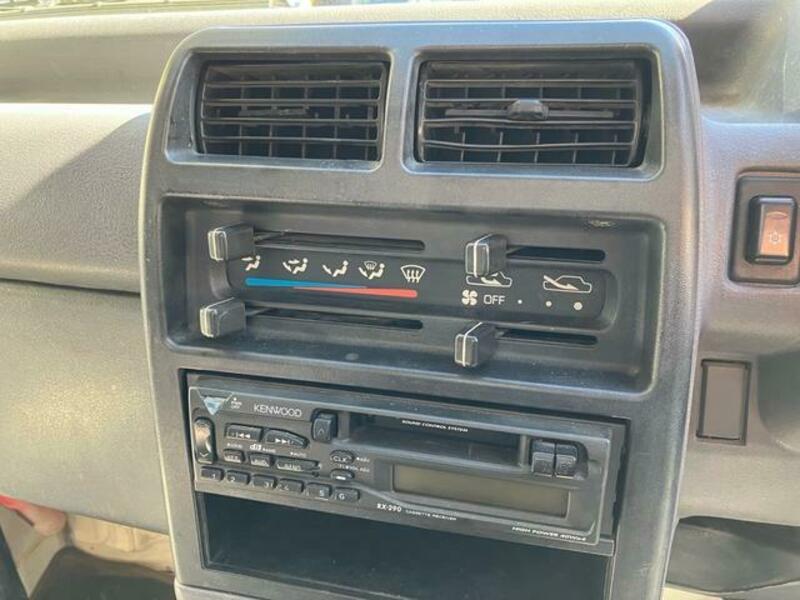 MINICAB TRUCK