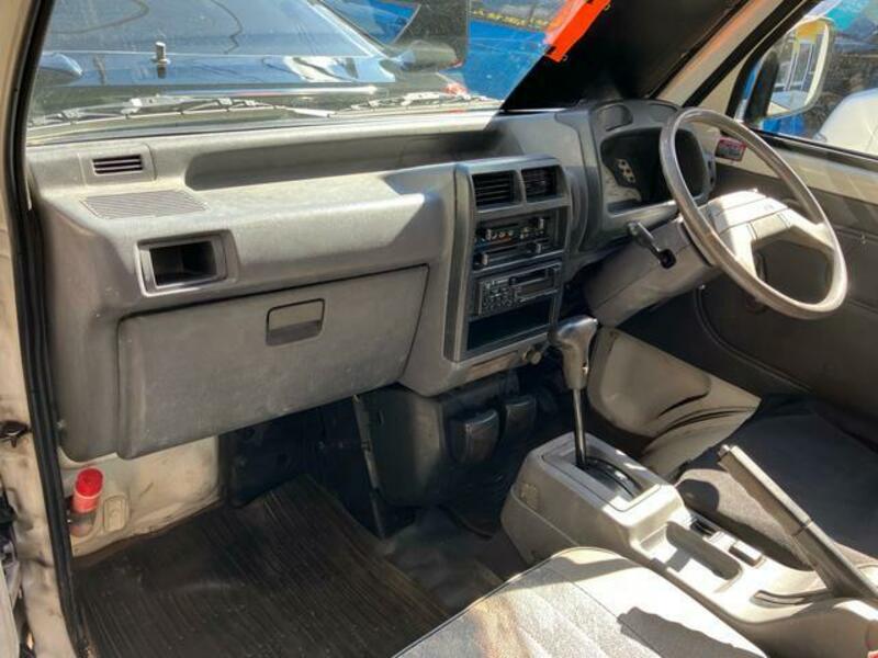 MINICAB TRUCK