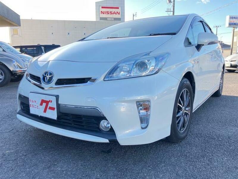 TOYOTA PRIUS PHV