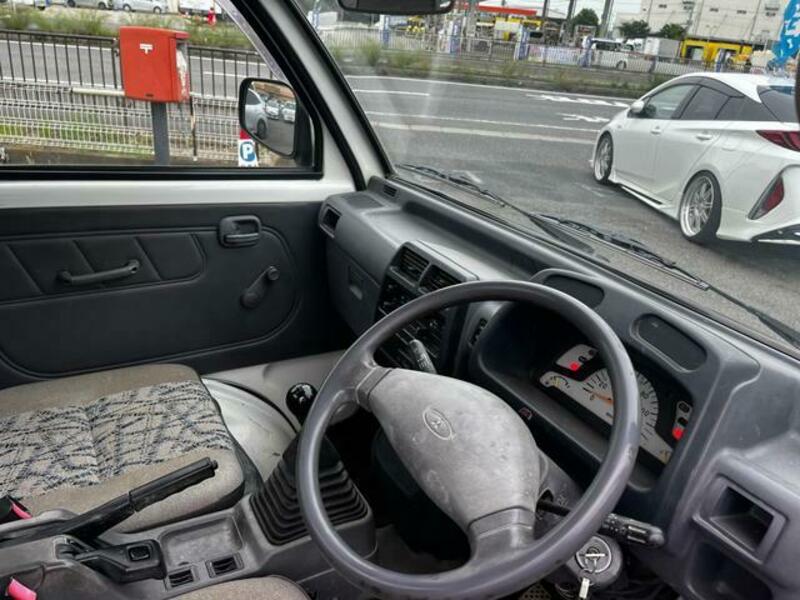 MINICAB TRUCK