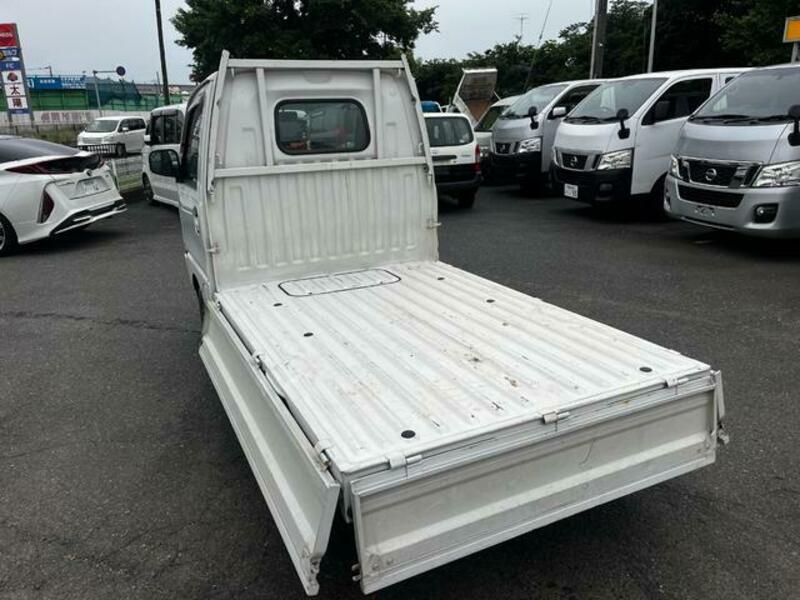 MINICAB TRUCK