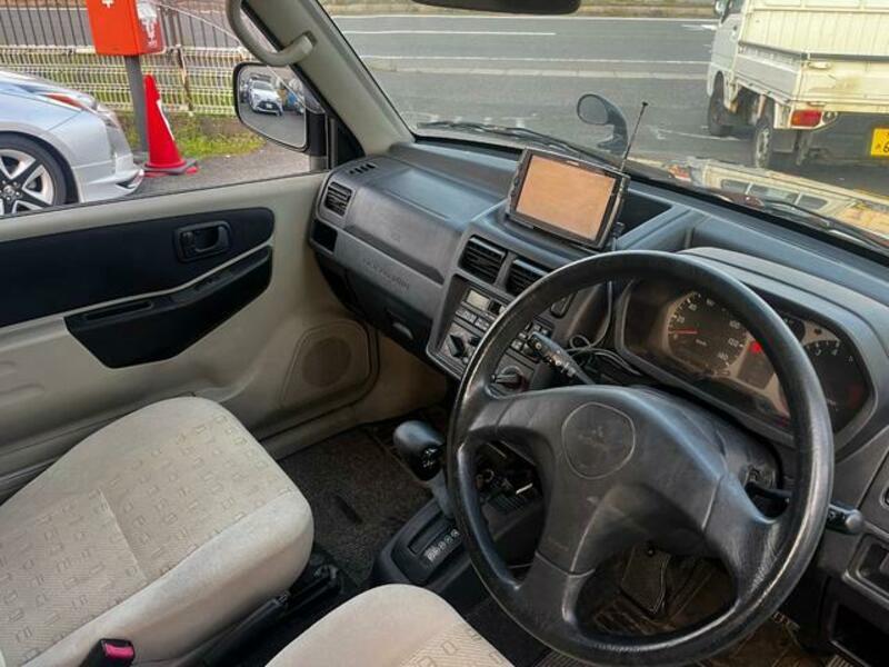 PAJERO MINI