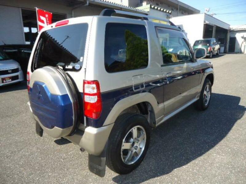PAJERO MINI