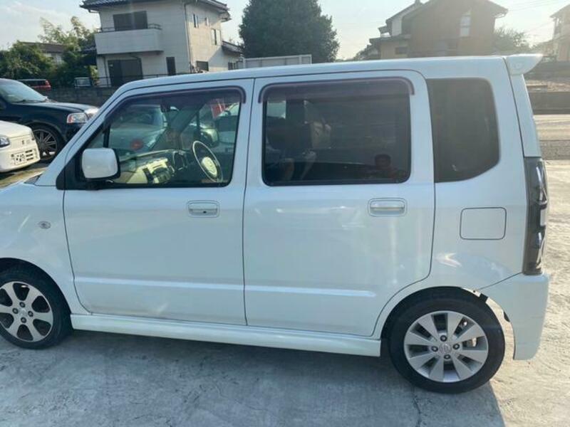 WAGON R