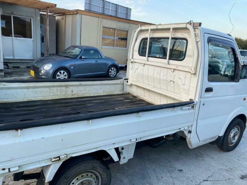 CARRY TRUCK