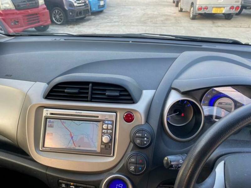 FIT HYBRID