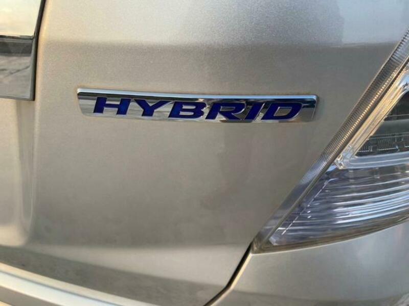 FIT HYBRID