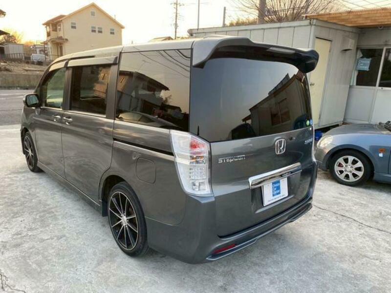 STEPWAGON SPADA