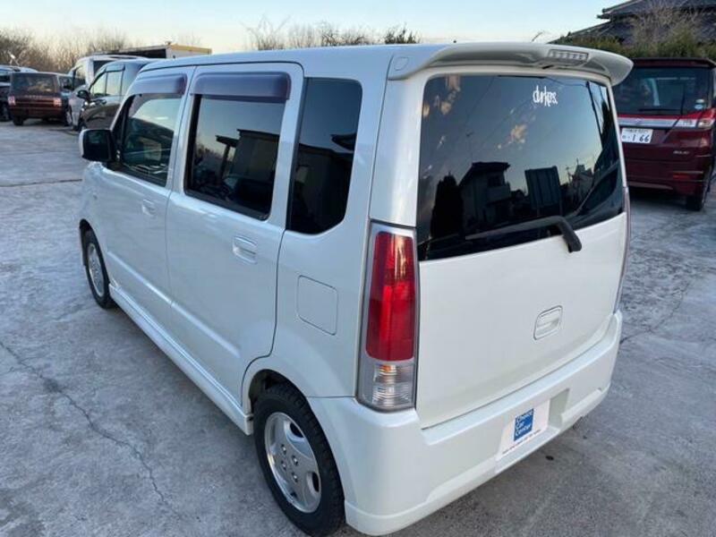 WAGON R