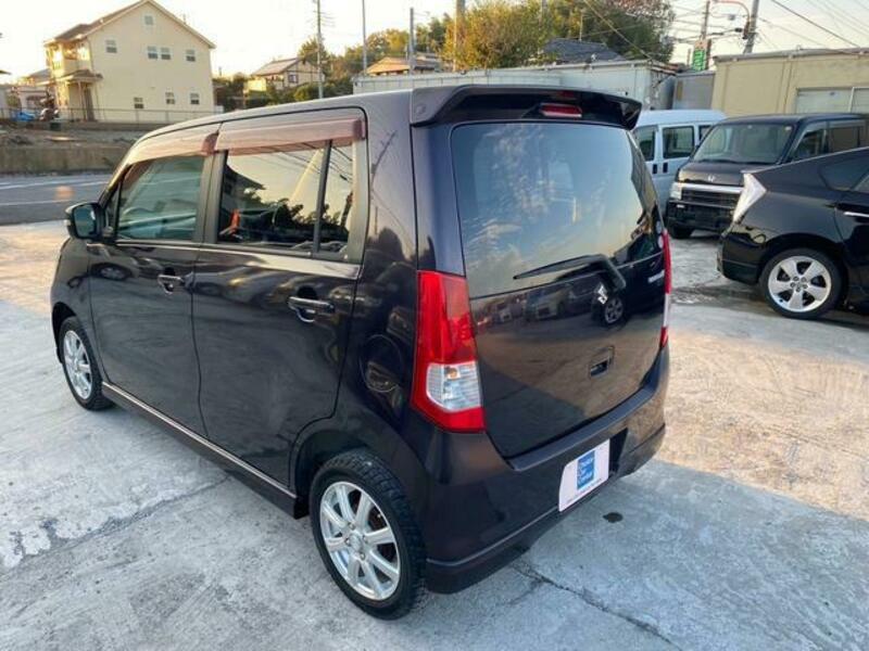 WAGON R