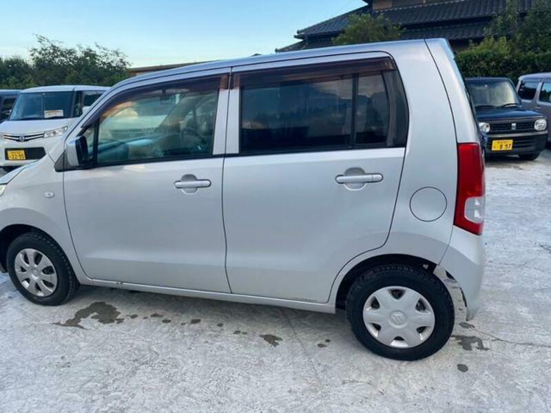 WAGON R