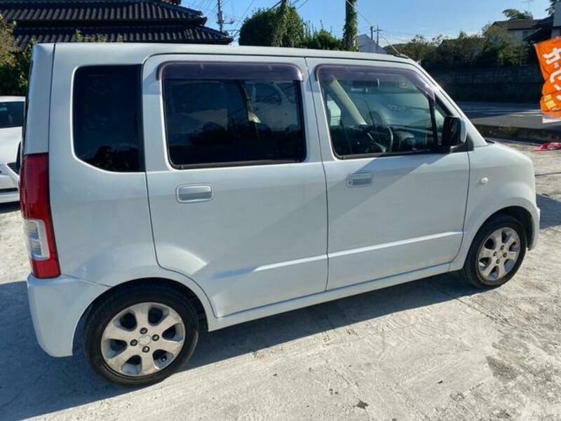 WAGON R