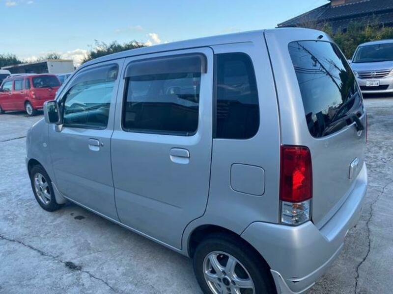 WAGON R