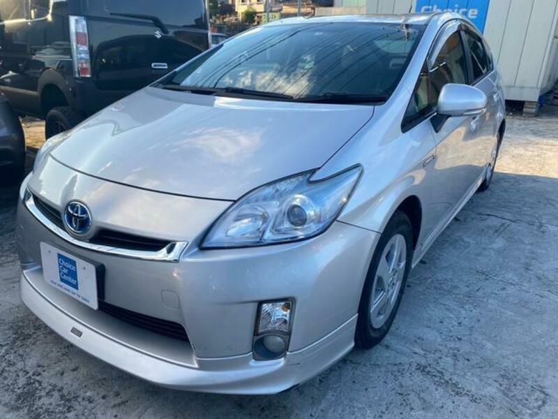 TOYOTA PRIUS