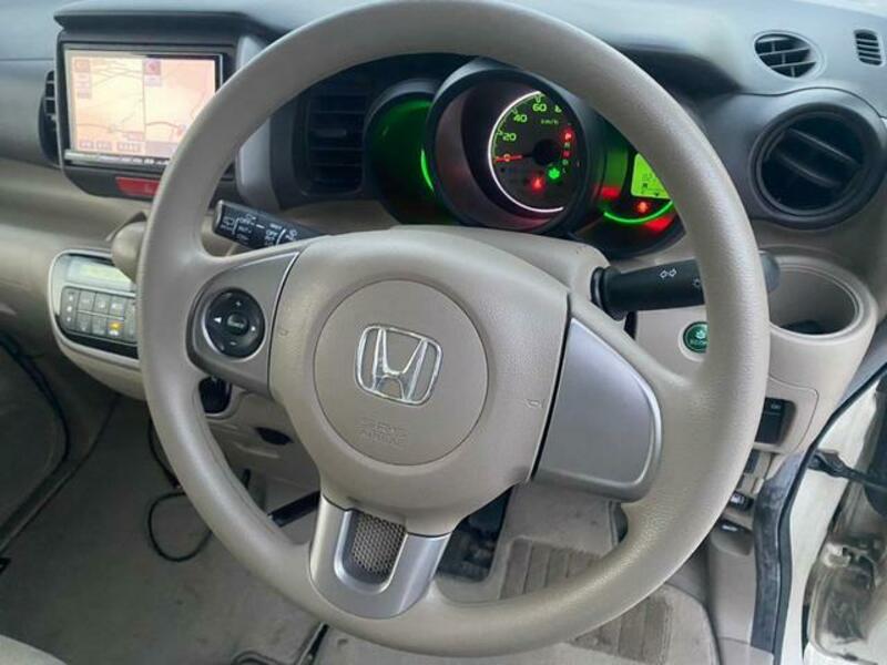 N BOX