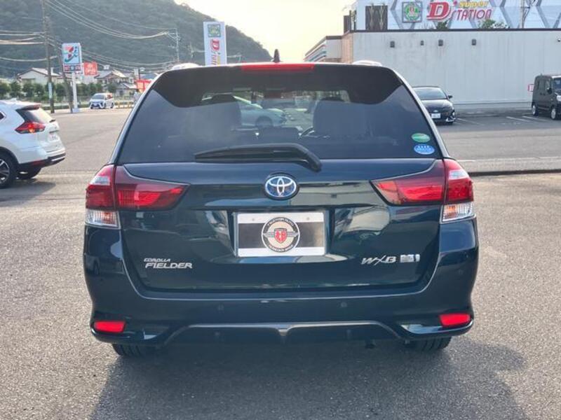 COROLLA FIELDER