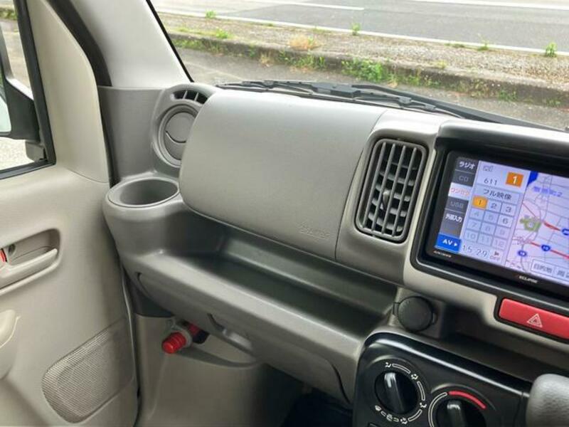MINICAB VAN