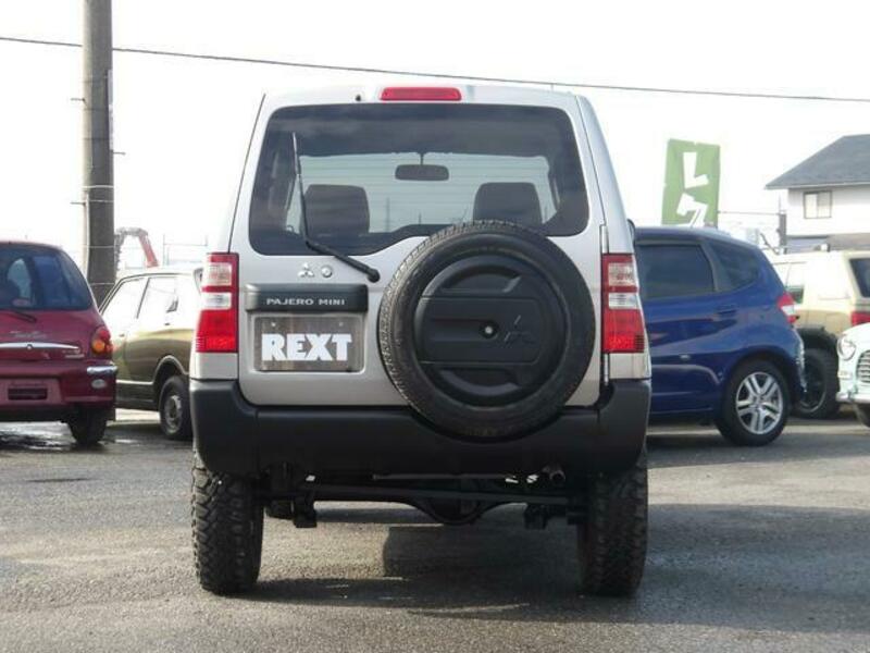 PAJERO MINI