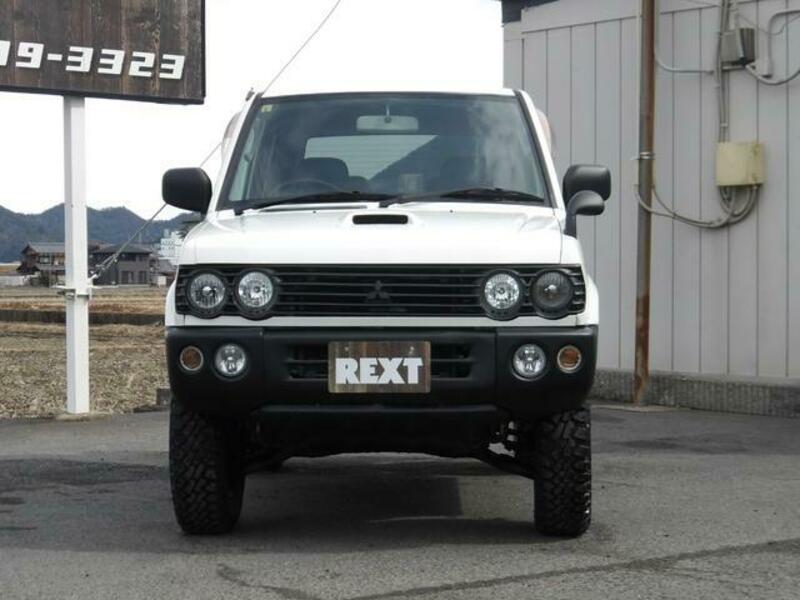 PAJERO MINI