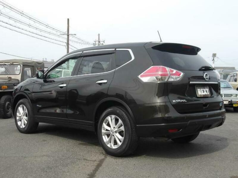 X-TRAIL