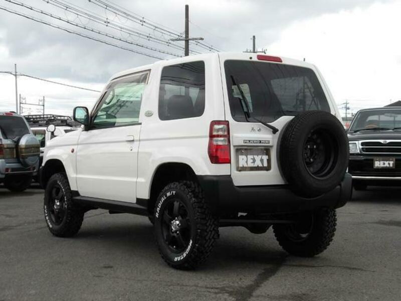 PAJERO MINI