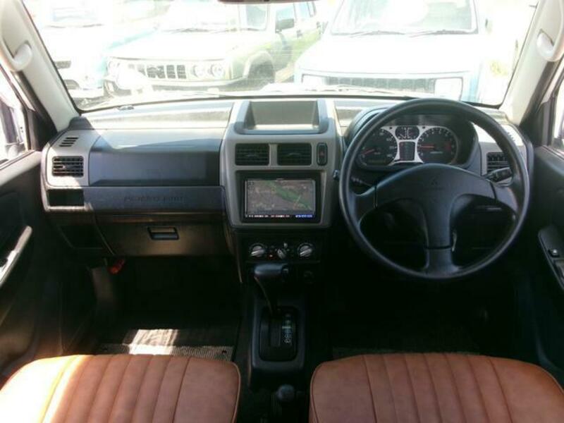 PAJERO MINI