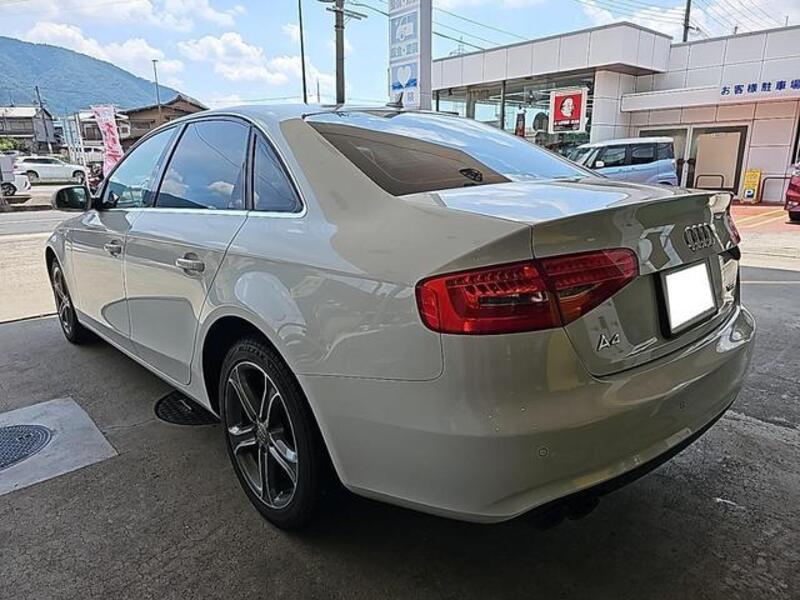 A4