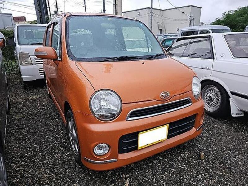 DAIHATSU MOVE LATTE