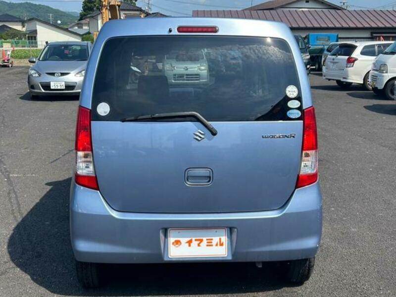 WAGON R