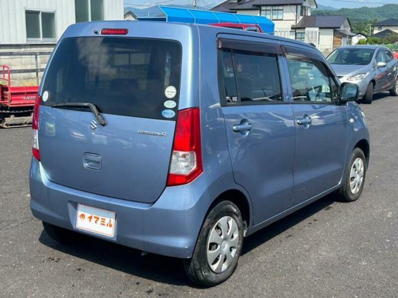 WAGON R