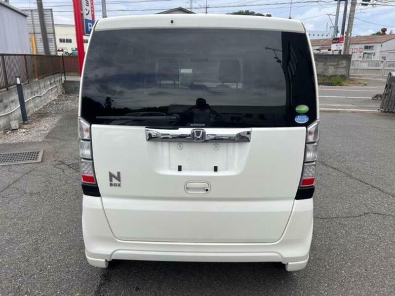 N BOX