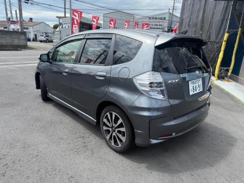 FIT HYBRID