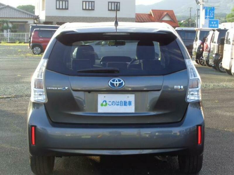 PRIUS ALPHA