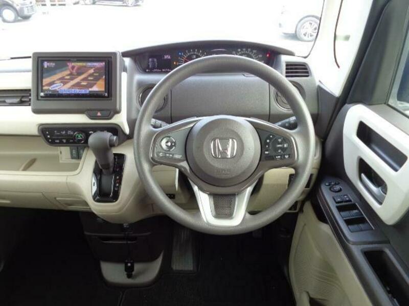 N BOX