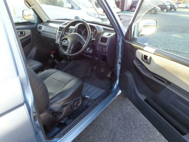 PAJERO MINI