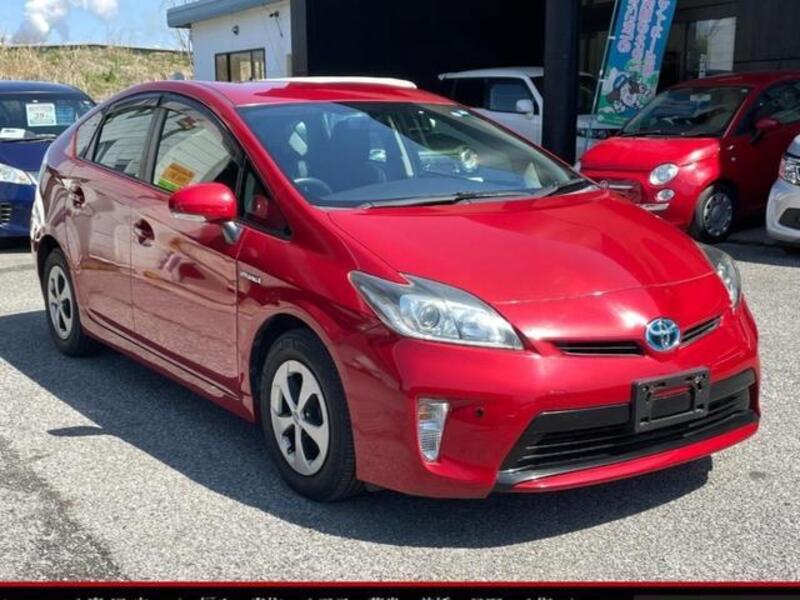TOYOTA PRIUS
