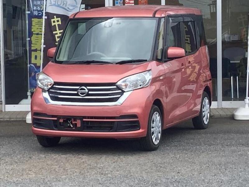 NISSAN DAYZ ROOX